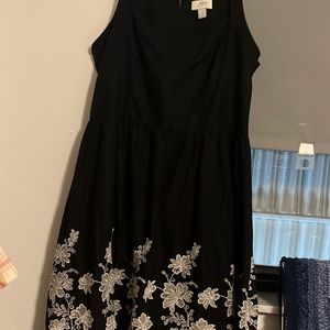 Loft black and white dress size 12